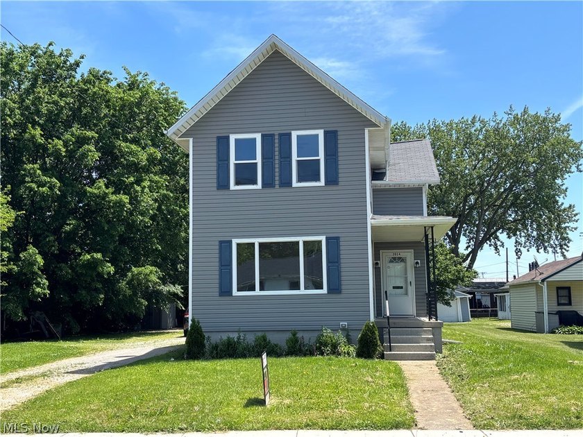 This bright and spacious 4-bedroom, 2 full bath home in Sandusky - Beach Home for sale in Sandusky, Ohio on Beachhouse.com