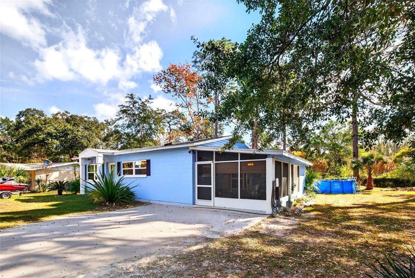 Under contract-accepting backup offers. Discover this - Beach Home for sale in Homosassa, Florida on Beachhouse.com