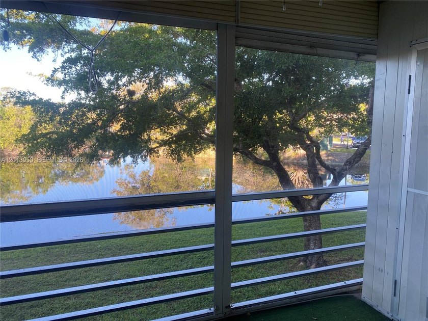 Priced below market!  Owner wants to sell! 
Ready to make a - Beach Condo for sale in Sunrise, Florida on Beachhouse.com