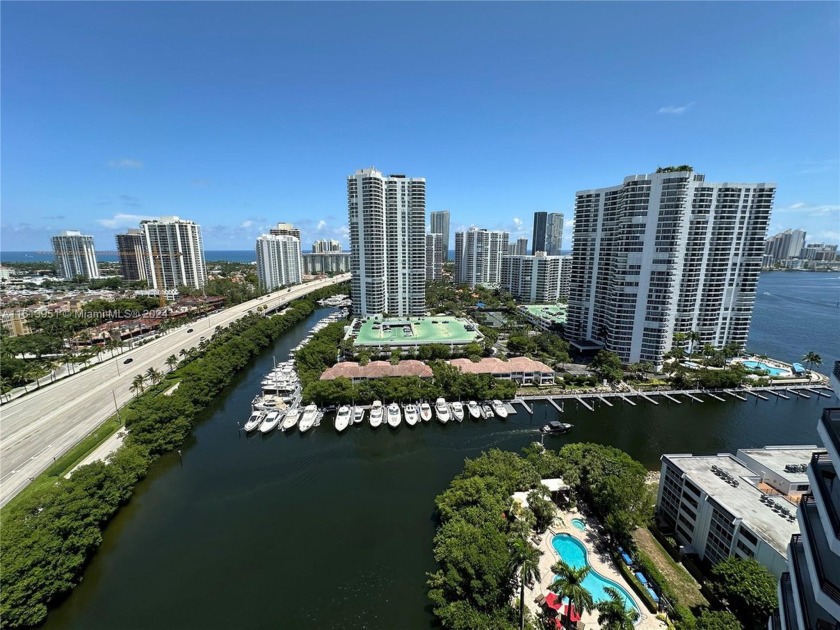 Rarely available, penthouse unit with high ceilings. Beautiful - Beach Condo for sale in Aventura, Florida on Beachhouse.com