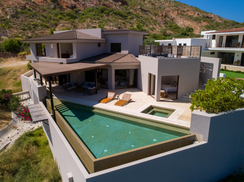 Privacy, Luxury, Serene. Villa Caracol located within the - Beach Home for sale in San Jose del Cabo, Baja California Sur on Beachhouse.com