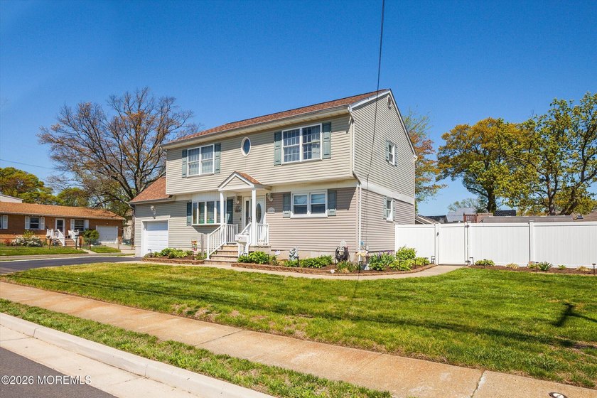 Welcome to a home that has been lovingly maintained and - Beach Home for sale in Union Beach, New Jersey on Beachhouse.com