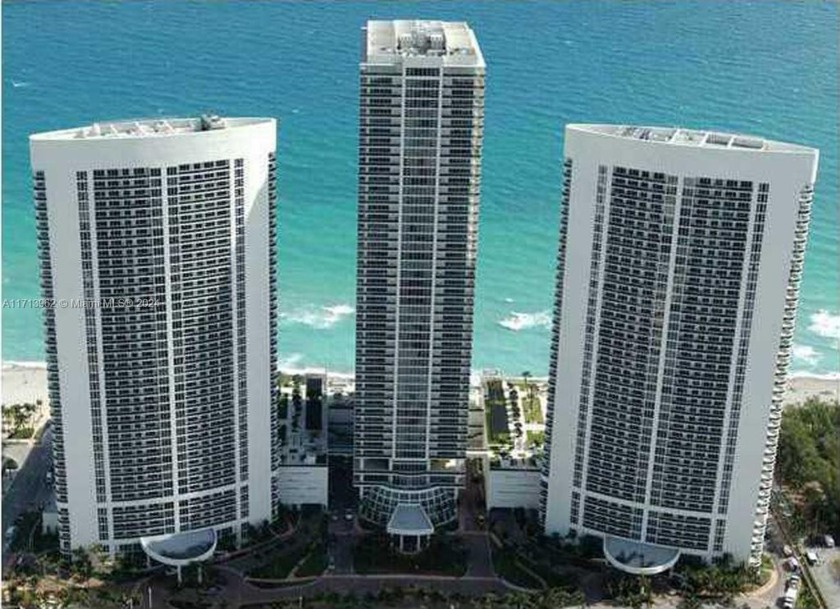 Famous Beach Club. Fantastic View from 41 floor balconies on the - Beach Condo for sale in Hallandale Beach, Florida on Beachhouse.com