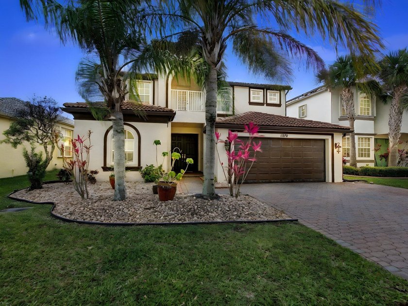 Beautifully maintained 5-bedroom, 3.5-bath, 2-car garage - Beach Home for sale in Port Saint Lucie, Florida on Beachhouse.com