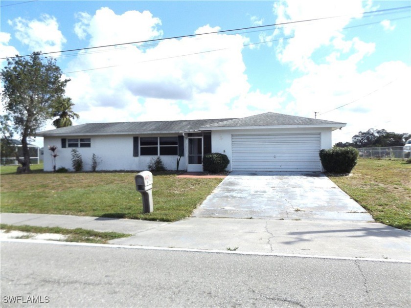 Just reduced over $20,000. This is a nice fixer Upper! Perfect - Beach Home for sale in Lehigh Acres, Florida on Beachhouse.com