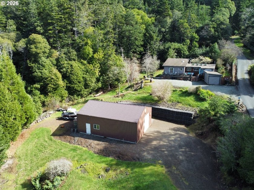 Updated ocean view home situated on mostly private 1.5 acres - Beach Home for sale in Gold Beach, Oregon on Beachhouse.com
