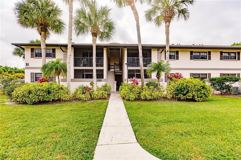 IMMACULATE 1ST FLOOR, FURNISHED CONDO IN THE GATED 55+ COMMUNITY - Beach Condo for sale in Port Charlotte, Florida on Beachhouse.com