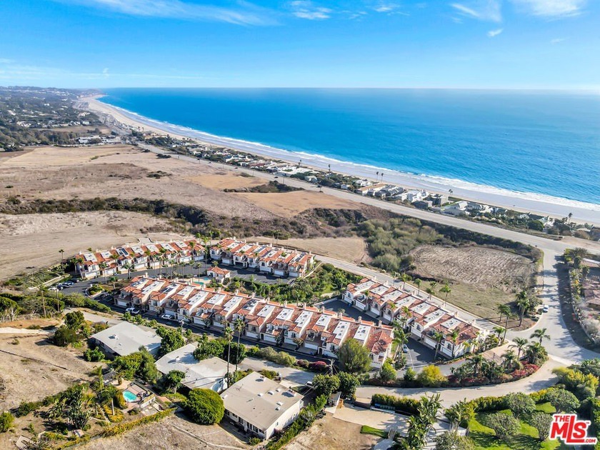 Today, Enjoy today in Malibu, near fabulous beaches, and a - Beach Condo for sale in Malibu, California on Beachhouse.com