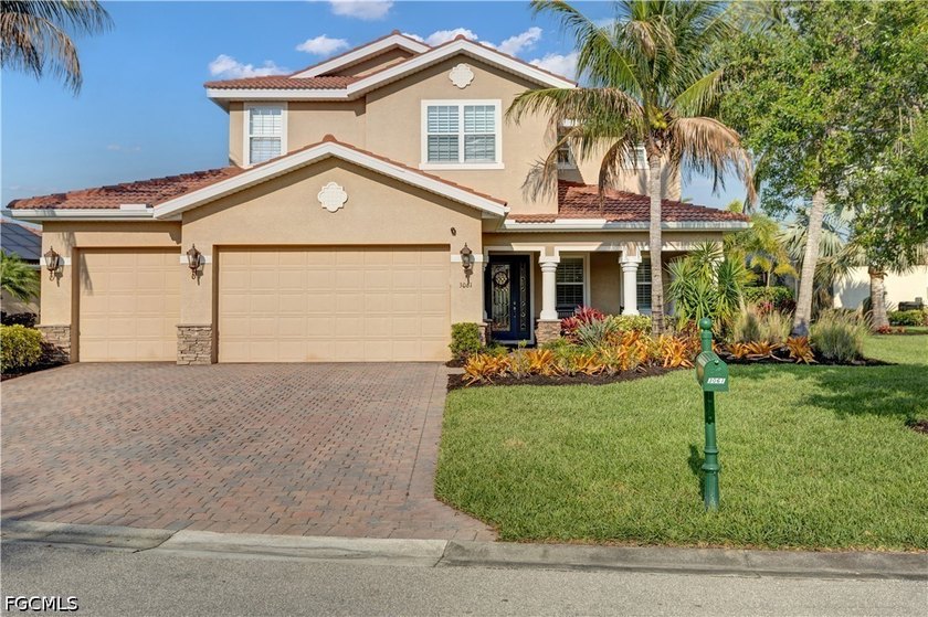 Welcome to 3061 Scarlet Oak Place, a stunning lakefront estate - Beach Home for sale in North Fort Myers, Florida on Beachhouse.com