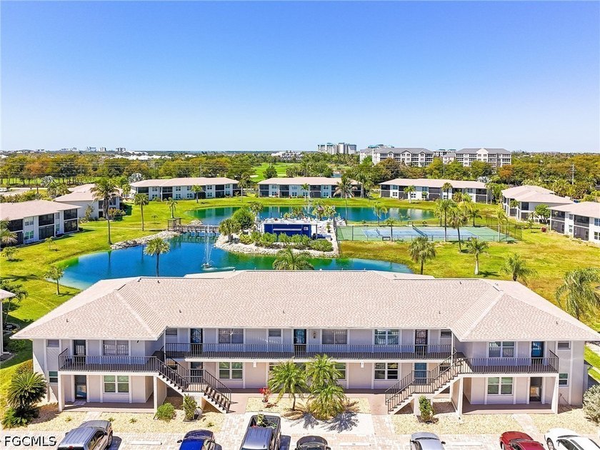 Great opportunity to own a rarely available center unit with an - Beach Condo for sale in Fort Myers, Florida on Beachhouse.com