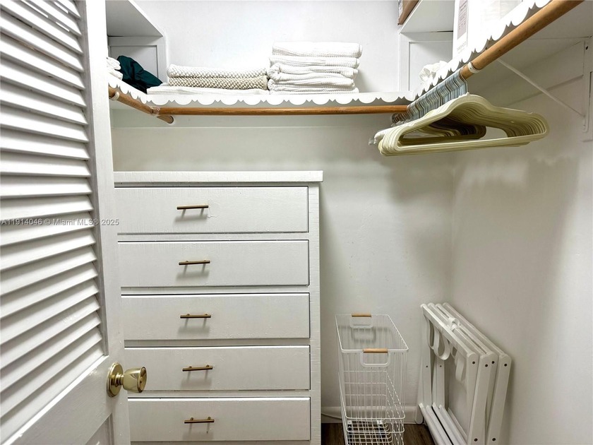 INCREDIBLE LOCATION!! ON THE WATER. ONE BEDROOM, ONE AND A HALF - Beach Condo for sale in Fort Lauderdale, Florida on Beachhouse.com