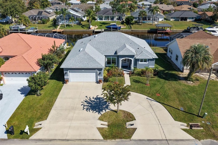 Under contract-accepting backup offers. Discover luxury coastal - Beach Home for sale in Palm Coast, Florida on Beachhouse.com