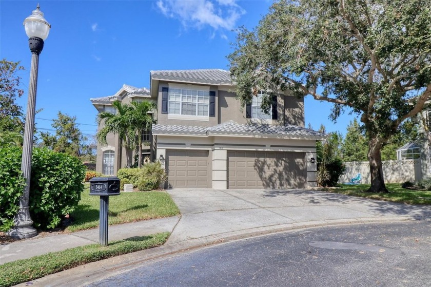 This tres chic 5 bedroom, 3 bath home with an office, sits - Beach Home for sale in Dunedin, Florida on Beachhouse.com