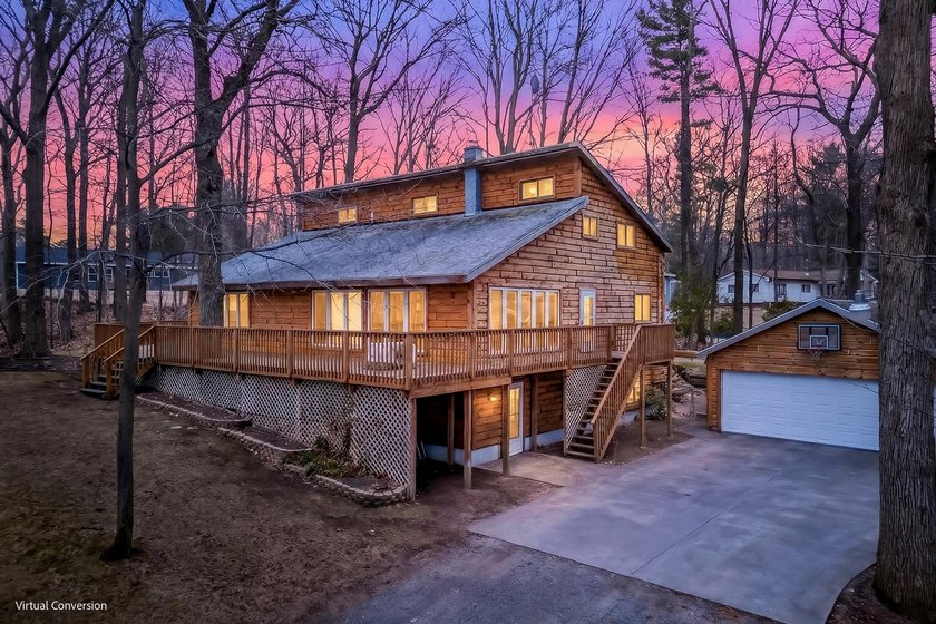 Welcome to your dream home! This stunning 5-bedroom, 3-bath home - Beach Home for sale in Mears, Michigan on Beachhouse.com