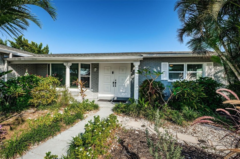 Nestled on a spacious Corner Lot in the Heart of Seminole, this - Beach Home for sale in Seminole, Florida on Beachhouse.com