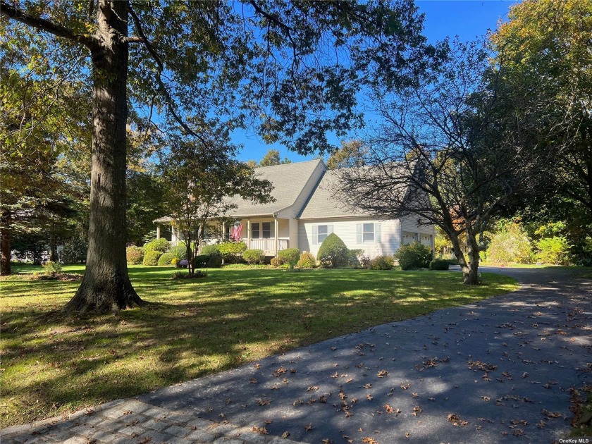 You have FINALLY found HOME!  Move -in ready 3 Bedroom, 2 Full - Beach Home for sale in Jamesport, New York on Beachhouse.com