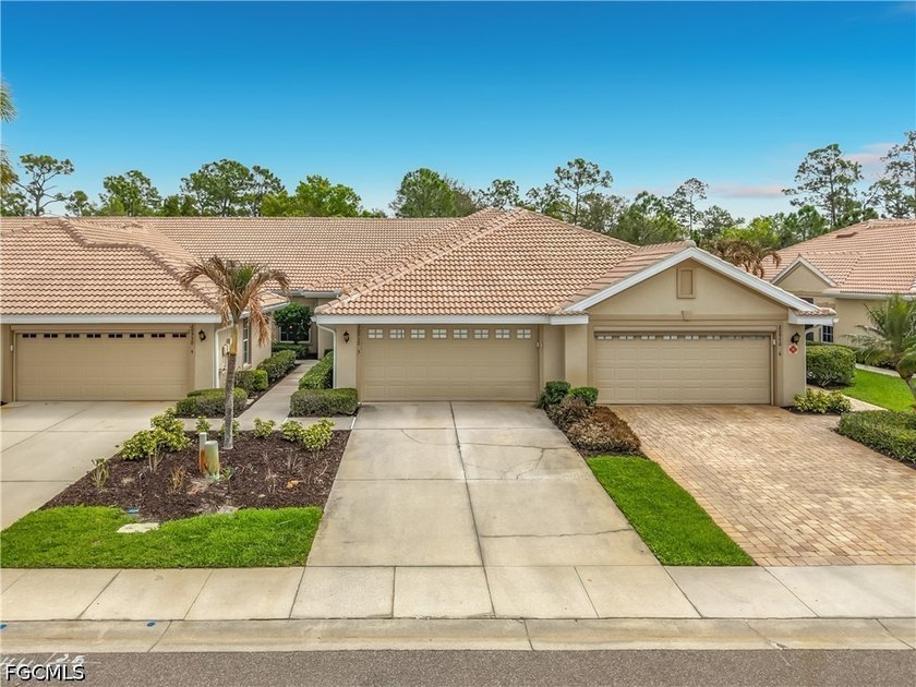 Welcome to Solana at HERONS GLEN COUNTRY CLUB, where - Beach Home for sale in North Fort Myers, Florida on Beachhouse.com