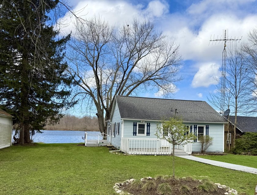 Don't miss this opportunity to own your own slice of paradise on - Beach Home for sale in Eau Claire, Michigan on Beachhouse.com