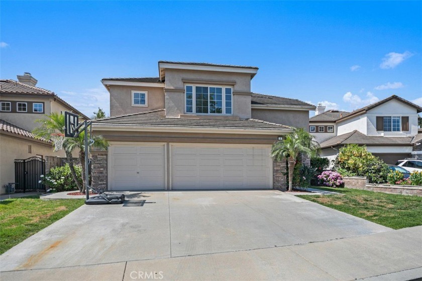 Spacious Cul-de-Sac Home with Bonus Room in Melinda Heights!

 - Beach Home for sale in Rancho Santa Margarita, California on Beachhouse.com