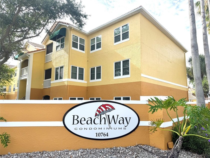 Contemporary updated two bedroom condo in Seminole just a few - Beach Condo for sale in Seminole, Florida on Beachhouse.com