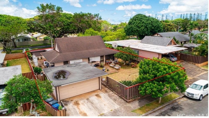 Personalize at your leisure. Discover this charming single-story - Beach Home for sale in Mililani, Hawaii on Beachhouse.com