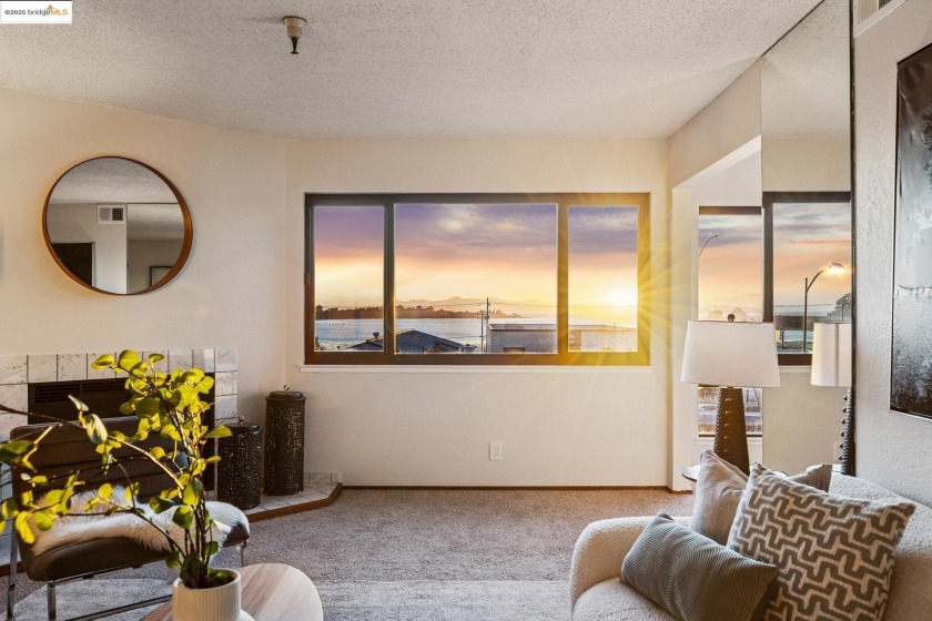 Wake up to morning light streaming through oversized windows - Beach Condo for sale in Albany, California on Beachhouse.com