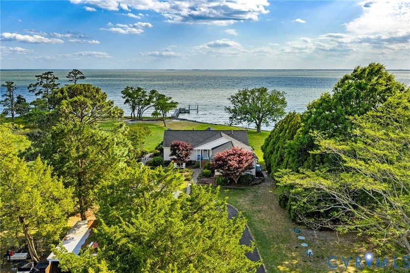 Welcome to your waterfront retreat on Mobjack Bay, one of - Beach Home for sale in Port Haywood, Virginia on Beachhouse.com