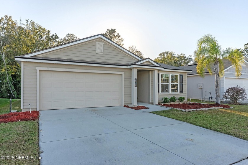 Beautifully maintained 2021 build in an incredible neighborhood - Beach Home for sale in Green Cove Springs, Florida on Beachhouse.com