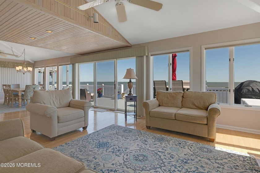 Beautifully maintained custom-built home with rare Riparian - Beach Home for sale in Tuckerton, New Jersey on Beachhouse.com