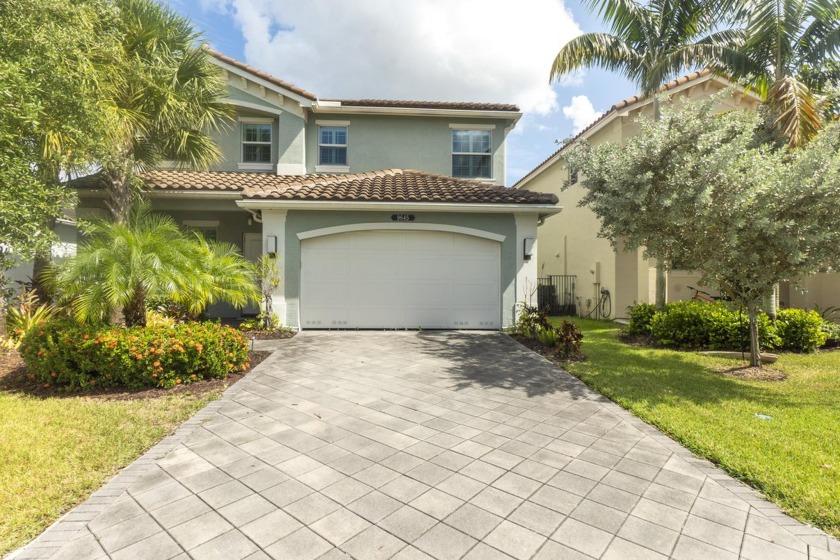 Experience luxury living in this beautiful 4 BR / 3 Bath plus - Beach Home for sale in Delray Beach, Florida on Beachhouse.com