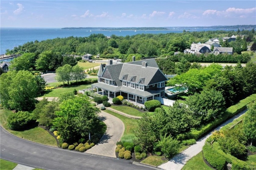 Welcome to the privacy and tranquility of Carnegie Harbor where - Beach Home for sale in Portsmouth, Rhode Island on Beachhouse.com