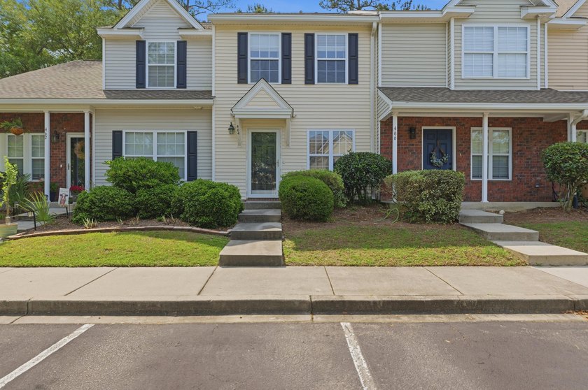 2 bed 1.5 bath townhome in sought after Beresford Commons - Beach Townhome/Townhouse for sale in Wando, South Carolina on Beachhouse.com