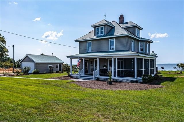 This classic lady from 1920 offers panoramic water views, a - Beach Home for sale in Reedville, Virginia on Beachhouse.com
