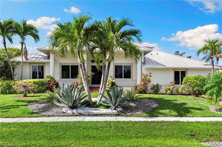 Exceptional investment opportunity in a phenomenal location near - Beach Home for sale in Marco Island, Florida on Beachhouse.com