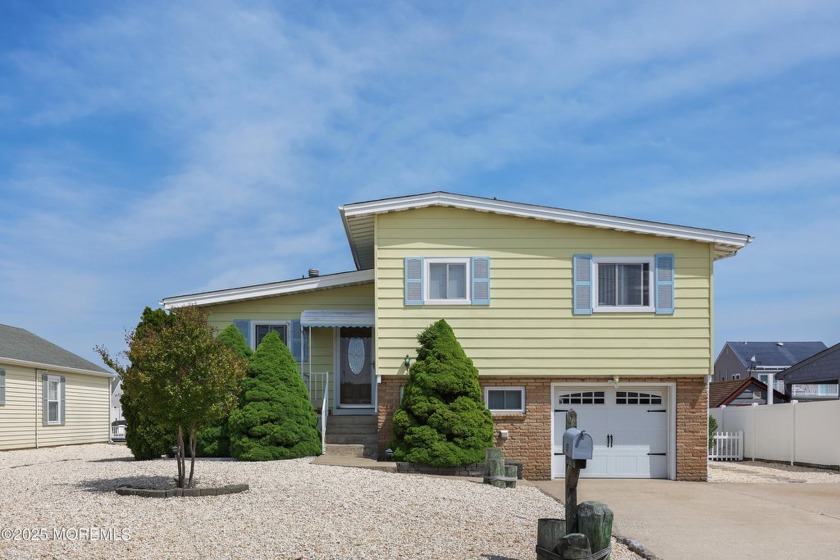 Enjoy peaceful mornings by the water and sunset evenings from - Beach Home for sale in Bayville, New Jersey on Beachhouse.com