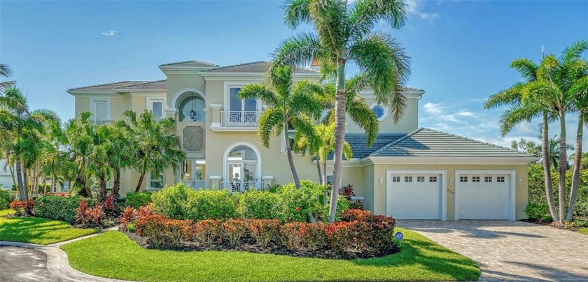 Welcome to paradise! This sun filled coastal home is situated in - Beach Home for sale in Longboat Key, Florida on Beachhouse.com