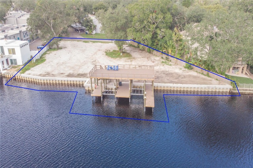 Enjoy 219 linear feet of the Hillsborough River waterfront just - Beach Lot for sale in Tampa, Florida on Beachhouse.com