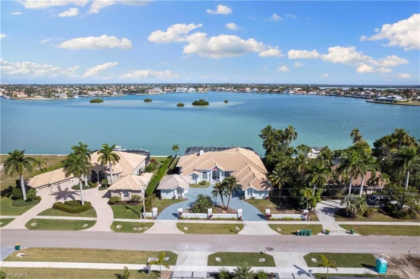 Luxurious waterfront home in the highly esteemed Marco Island - Beach Home for sale in Marco Island, Florida on Beachhouse.com