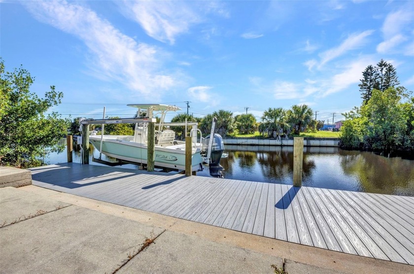 Quick Gulf access! Transferable flood insurance, Newer METAL - Beach Home for sale in Port Charlotte, Florida on Beachhouse.com