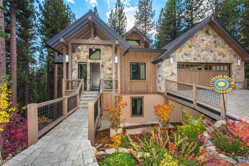 Lovely Creekside Setting.  With US Forest Service lots on both - Beach Home for sale in Incline Village, Nevada on Beachhouse.com