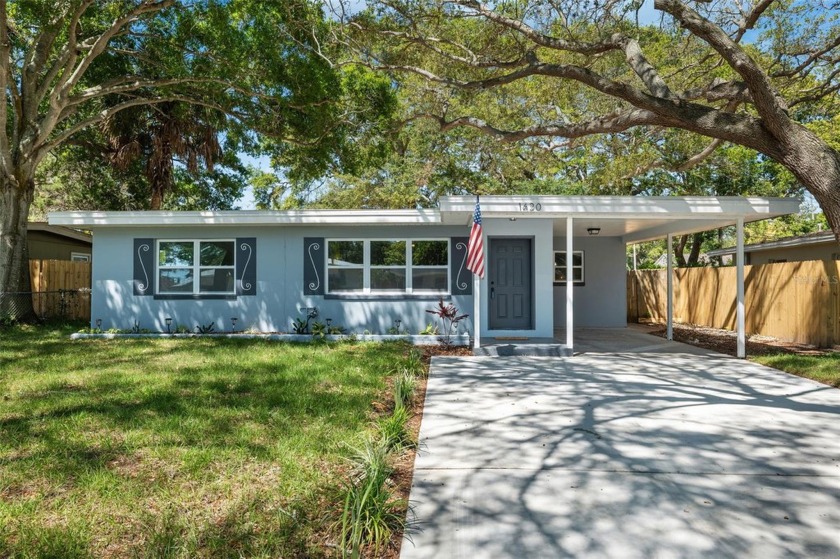 DUNEDIN - LIVE YOUR BEST LIFE HERE!! If you like BRIGHT  CHEERY - Beach Home for sale in Dunedin, Florida on Beachhouse.com