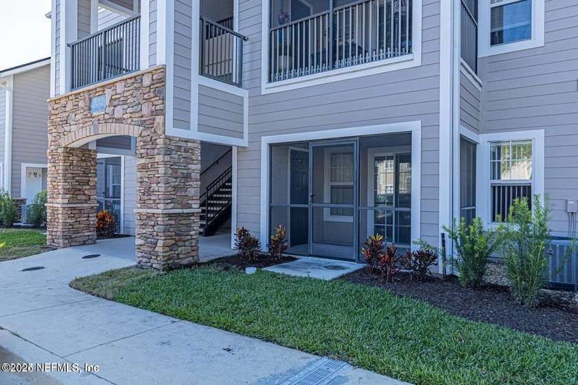 Welcome to this 1 bedroom, 1 full bath condo with a den/bonus - Beach Condo for sale in St Augustine, Florida on Beachhouse.com