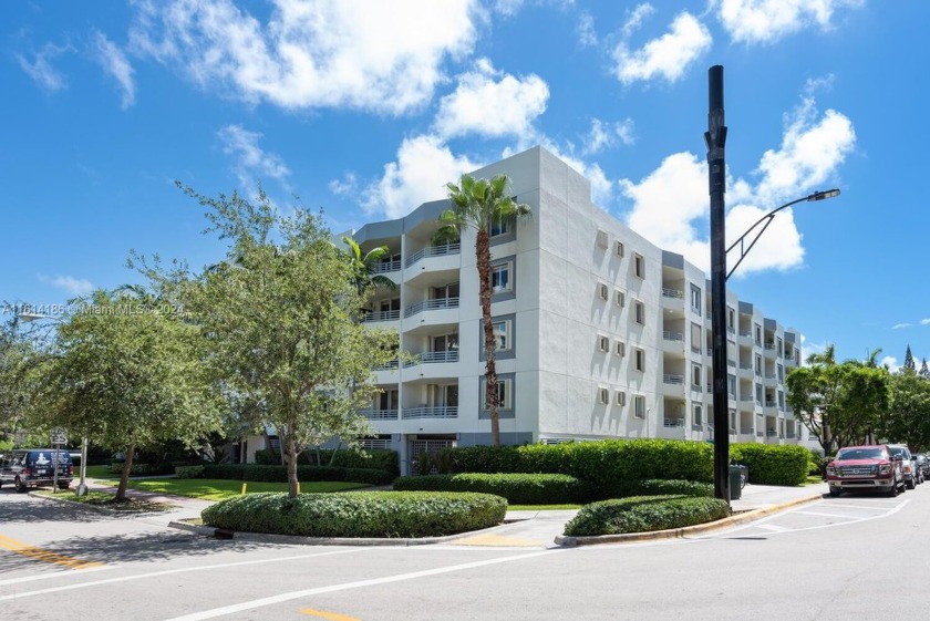 Introducing a stunning 2 bedroom/2 bathroom condo on the top - Beach Condo for sale in Miami Beach, Florida on Beachhouse.com