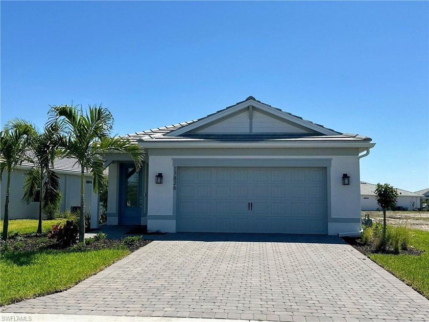 This Hallmark home is move-in ready and features 2 bedrooms, 2 - Beach Home for sale in North Fort Myers, Florida on Beachhouse.com