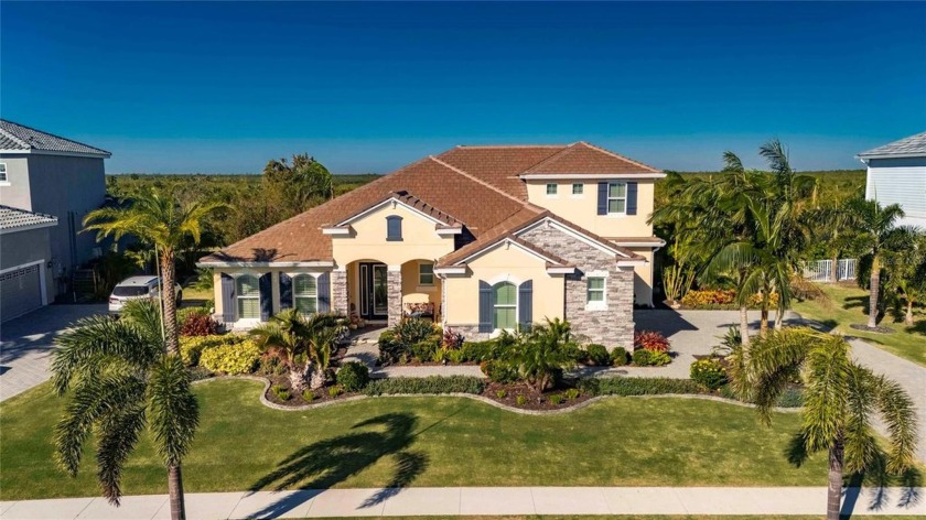 Welcome to your dream home! This exquisite 5-bed, 4-bath home - Beach Home for sale in Apollo Beach, Florida on Beachhouse.com