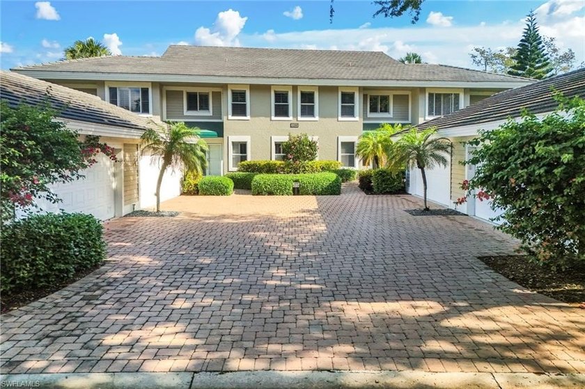 SOLD FURNISHED - This *Move-in Ready* condo has been freshly - Beach Condo for sale in Bonita Springs, Florida on Beachhouse.com