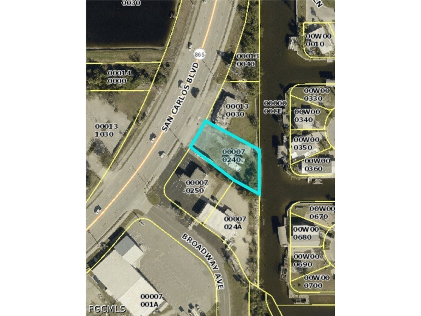 Fantastic opportunity to own a waterfront, commercial lot on San - Beach Commercial for sale in Fort Myers Beach, Florida on Beachhouse.com