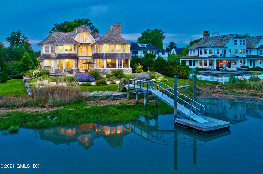Architectural masterpiece, designed on the water with views & - Beach Home for sale in Old Greenwich, Connecticut on Beachhouse.com