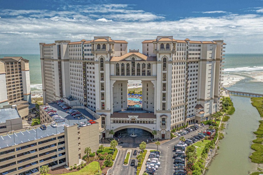 Magnificent and spacious 2 bedroom 2 bath oceanfront condo in - Beach Condo for sale in North Myrtle Beach, South Carolina on Beachhouse.com