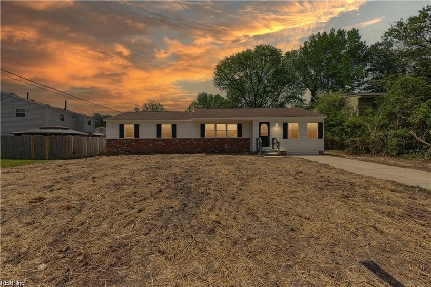 Welcome to your dream home in the heart of Virginia Beach! This - Beach Home for sale in Virginia Beach, Virginia on Beachhouse.com